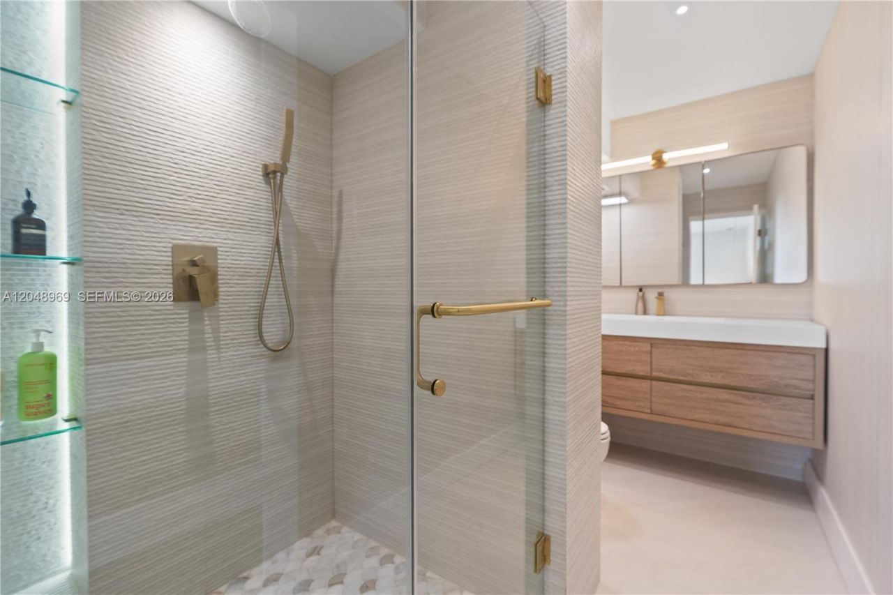 9511 Collins Ave , Unit 403, Surfside, FL 33154 Photo