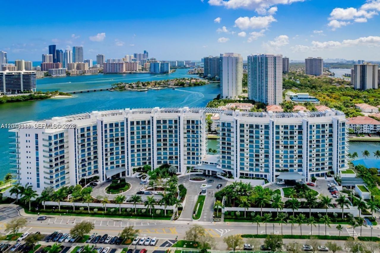 3250 NE 188th St, Unit 608, Aventura, FL 33180 Photo