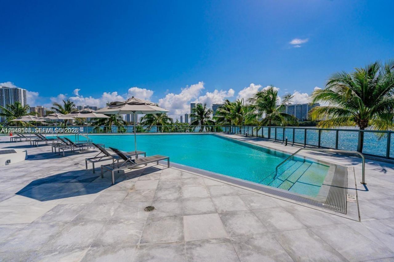 3250 NE 188th St, Unit 608, Aventura, FL 33180 Photo