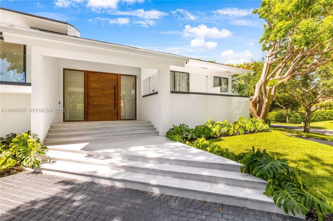 7180 E Lago Dr, Coral Gables, FL 33143 Photo