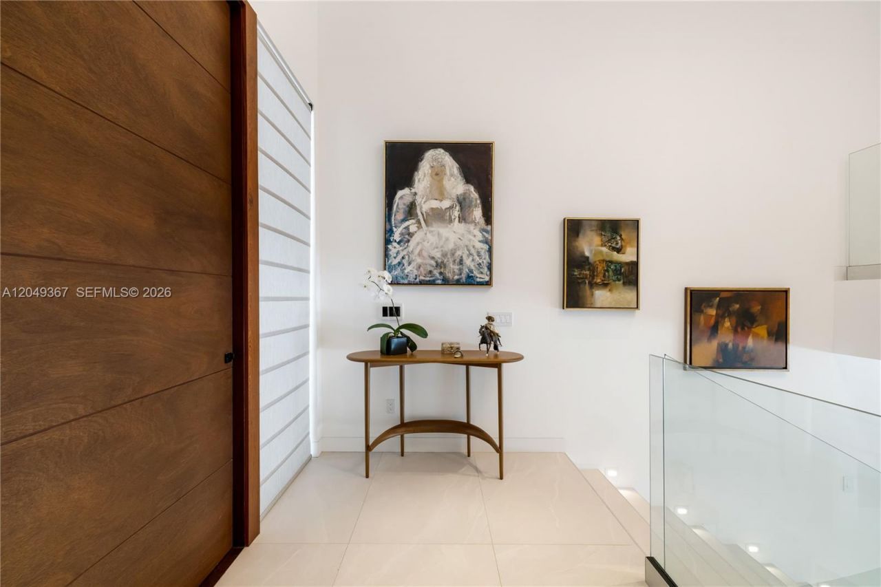 7180 E Lago Dr, Coral Gables, FL 33143 Photo