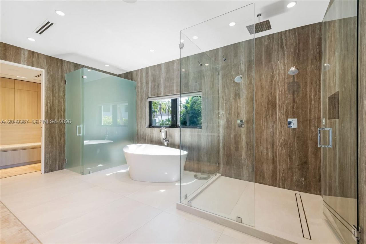7180 E Lago Dr, Coral Gables, FL 33143 Photo