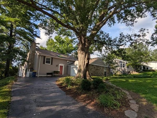 11117 Stoney View Lane, St Louis, MO 63146