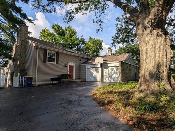 11117 Stoney View Lane, St Louis, MO 63146