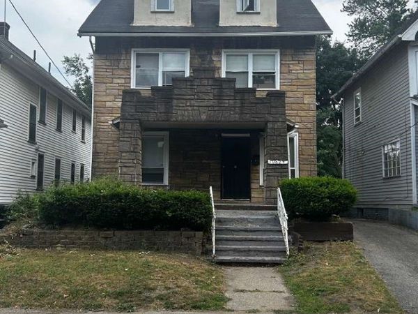 10824 Bryant Avenue , Cleveland, OH 44108
