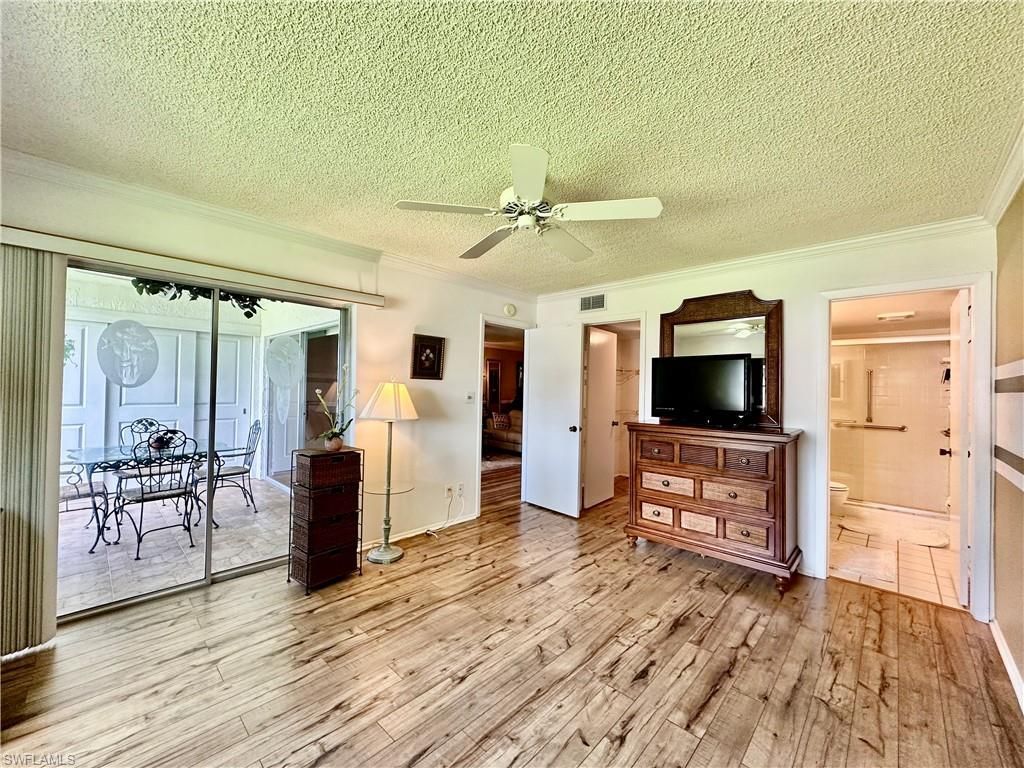 5467 Rattlesnake Hammock Rd , Unit 207, Naples, FL 34110 Photo