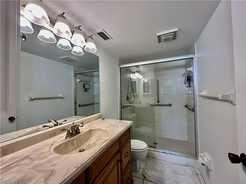 5467 Rattlesnake Hammock Rd , Unit 207, Naples, FL 34110 Photo