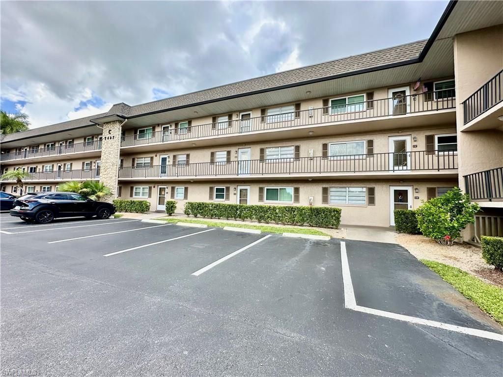 5467 Rattlesnake Hammock Rd , Unit 207, Naples, FL 34110 Photo