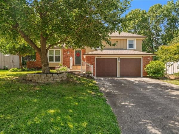 12919 W 100th Street, Lenexa, KS 66215