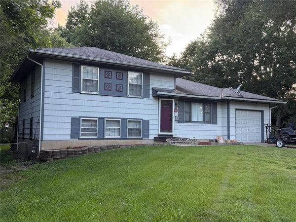 8310 E 91 Street, Kansas City, MO 64138