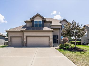 6011 NW 92nd Terrace, Kansas City, MO 64154