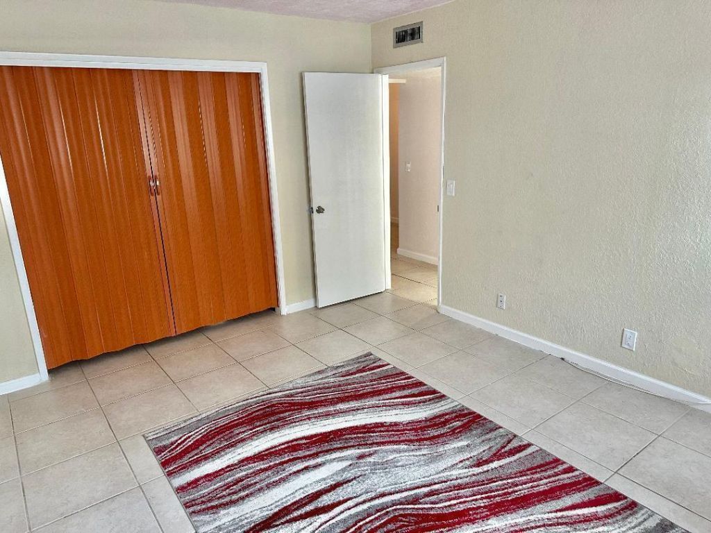 240 Croton Avenue, Unit 110, Lantana, FL 33462 Photo