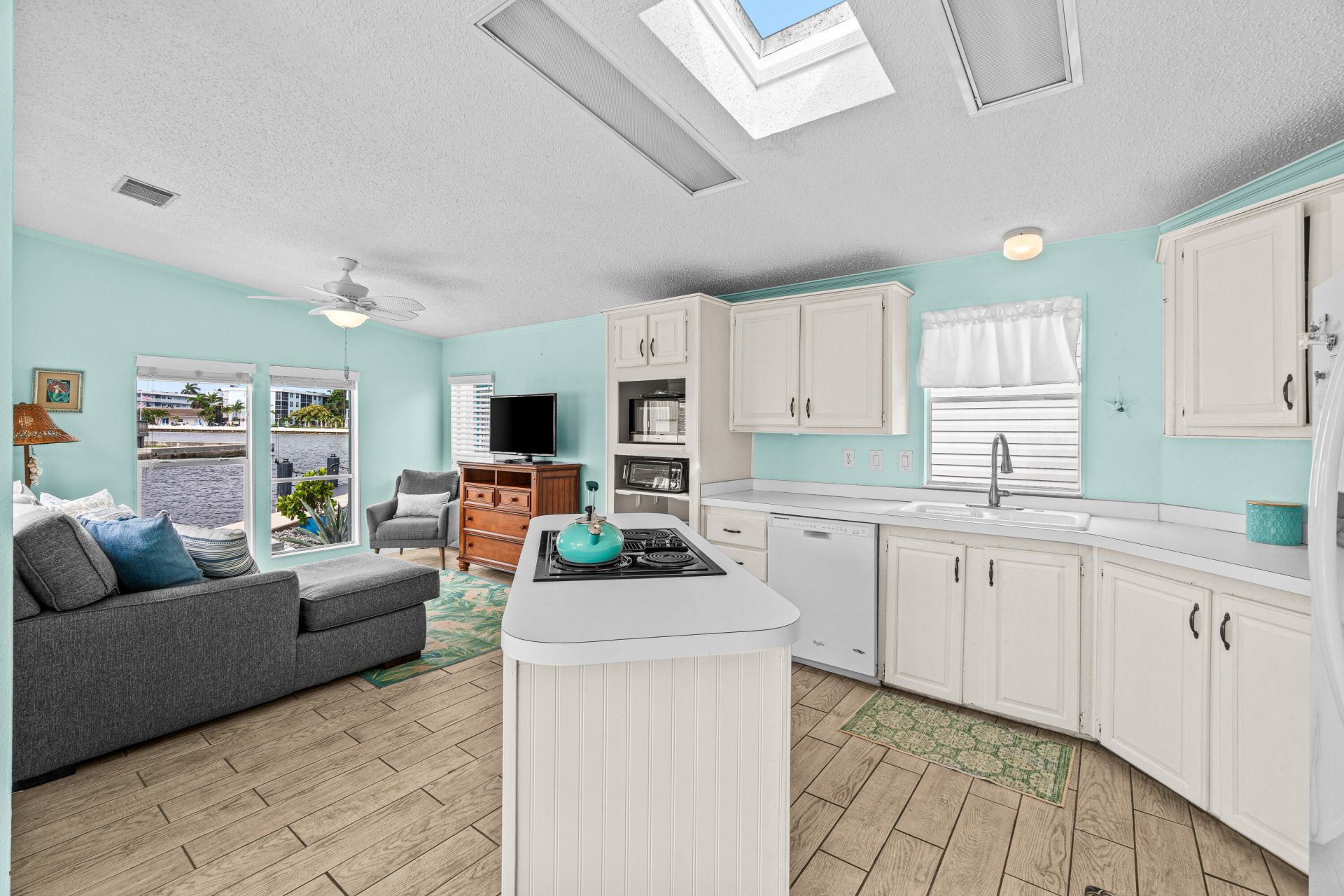 207 Mallard Drive, Unit U, Briny Breezes, FL 33435 Photo