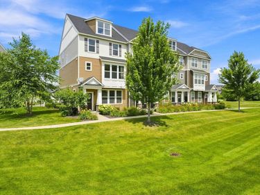 537 Satori Way, Chaska, MN 55318