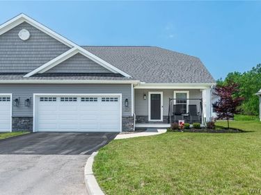 24 Essex Woods Lane, Unit C, Amherst, NY 14428