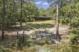 121 Coral Court  photo 4