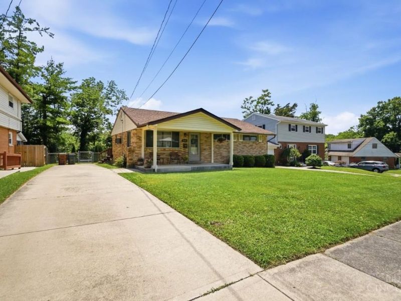 2588 Petworth Court, Reading, OH 45236 Photo 4