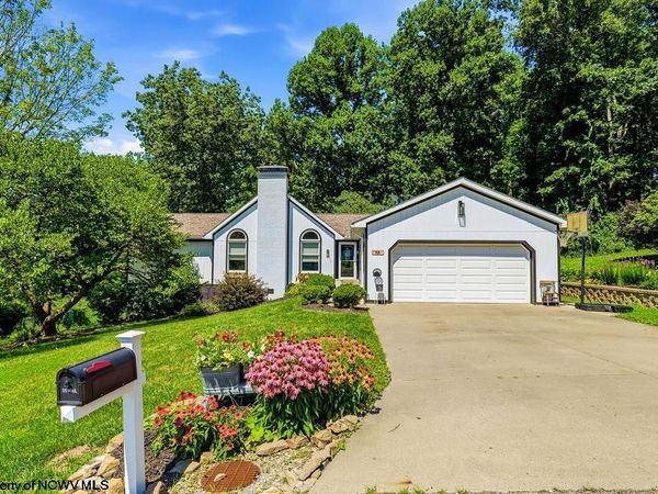 83 Oakridge Drive, Mount Clare, WV 26408