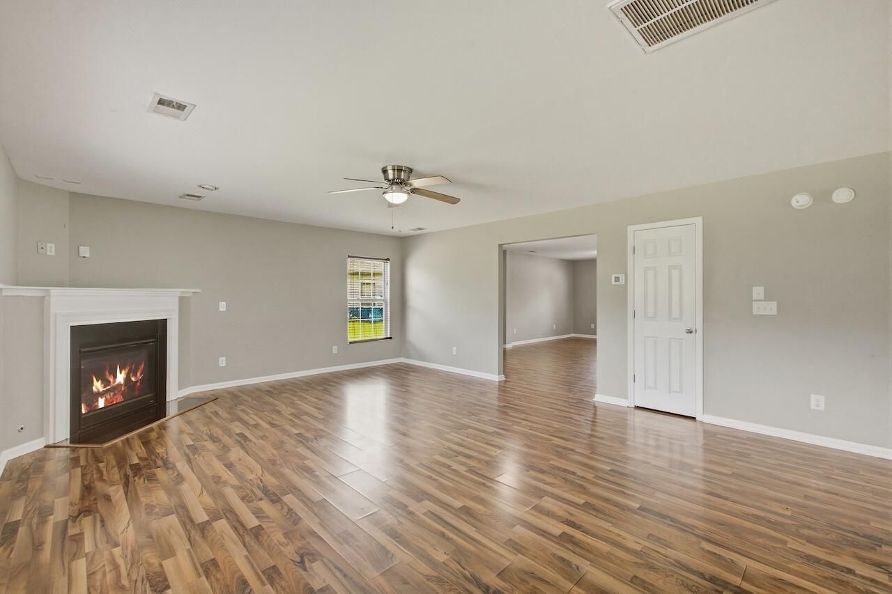1522 Mandarin Court Photo 16