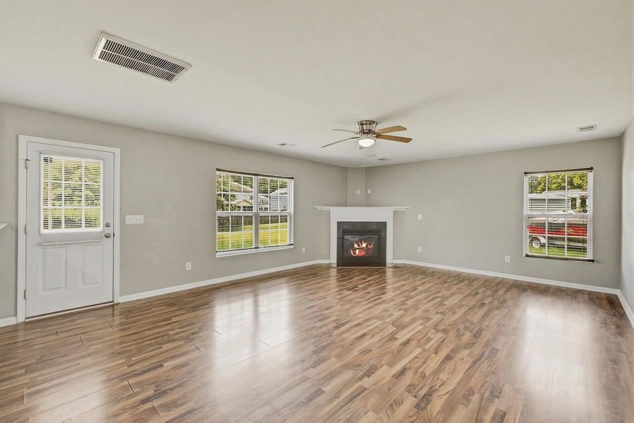 1522 Mandarin Court Photo 17