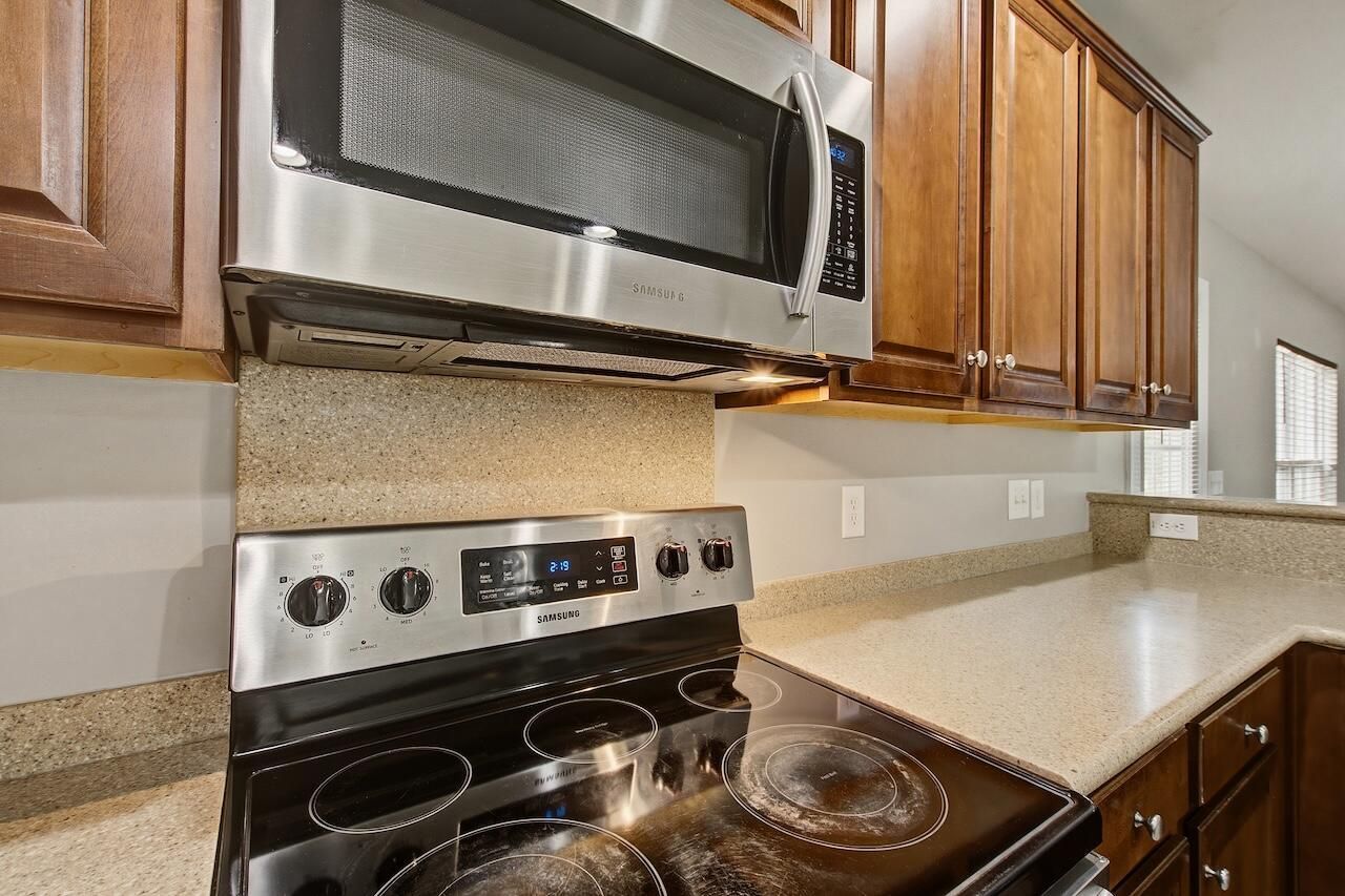 1522 Mandarin Court Photo 8