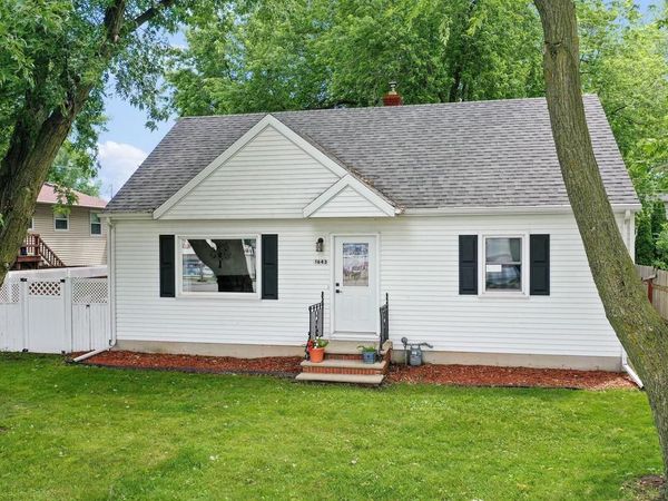 1643 W MASON STREET, Green Bay, WI 54303