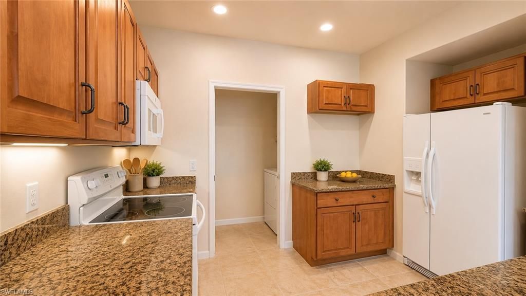 13100 Bella Casa Cir, Unit 235, Fort Myers, FL 33966 Photo