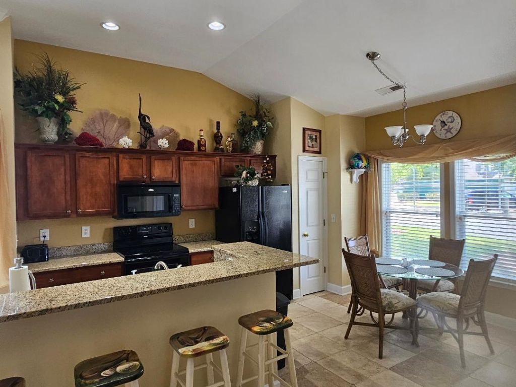 6172 Catalina Dr. Photo 5