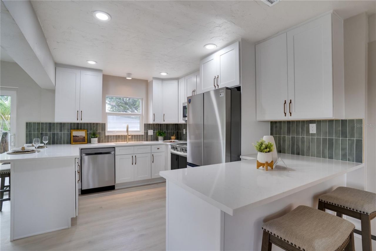 4566 28th Avenue N, Saint Petersburg, FL 33713 Photo