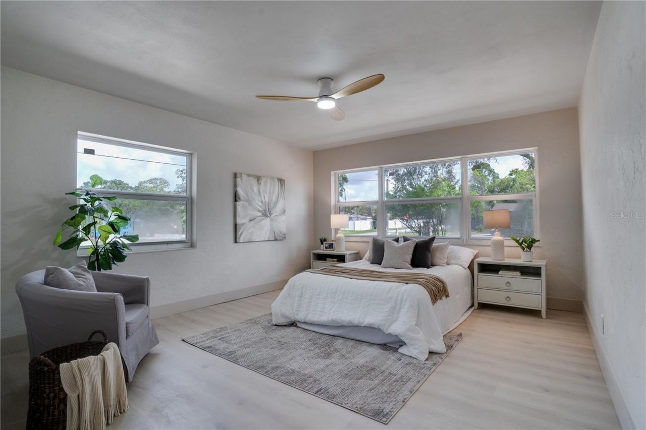 4566 28th Avenue N, Saint Petersburg, FL 33713 Photo
