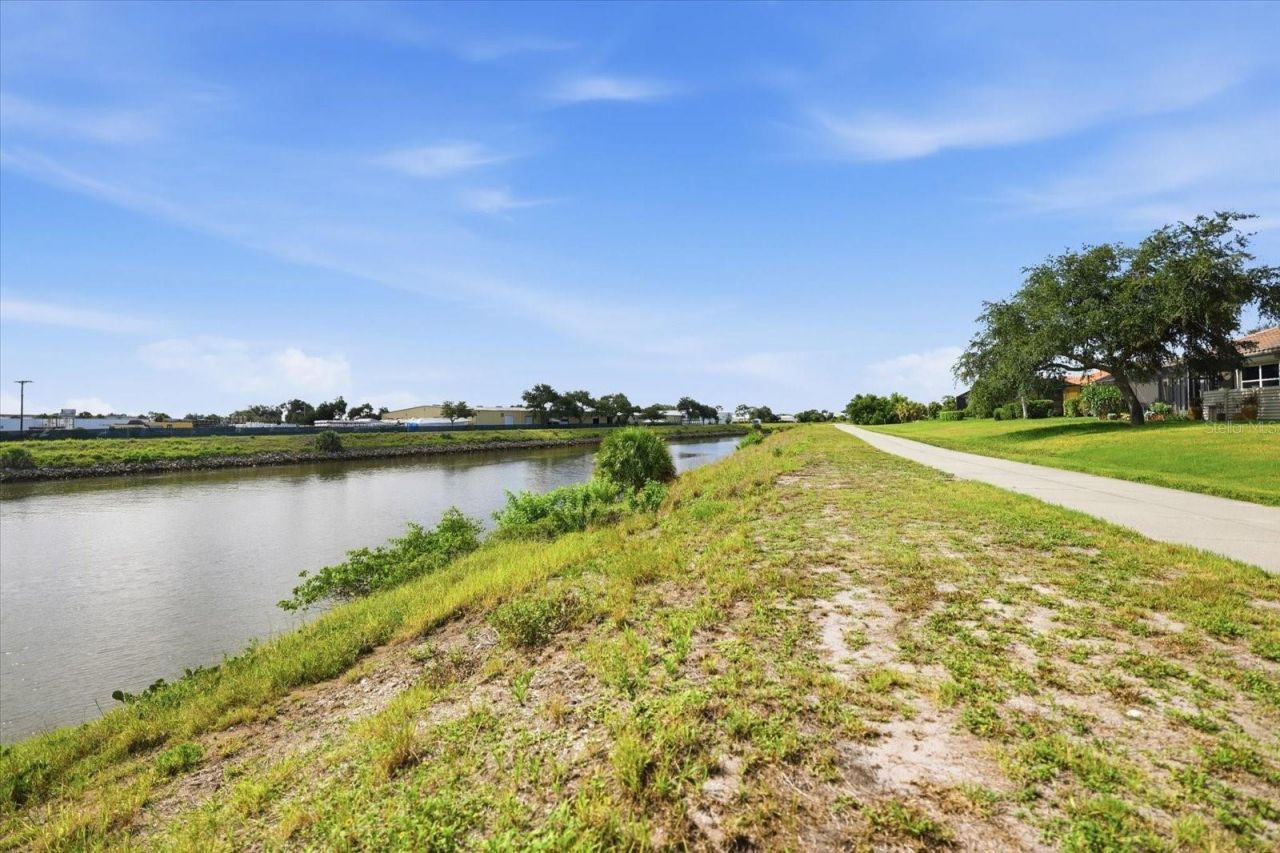 210 Rio Terra , Venice, FL 34285 Photo