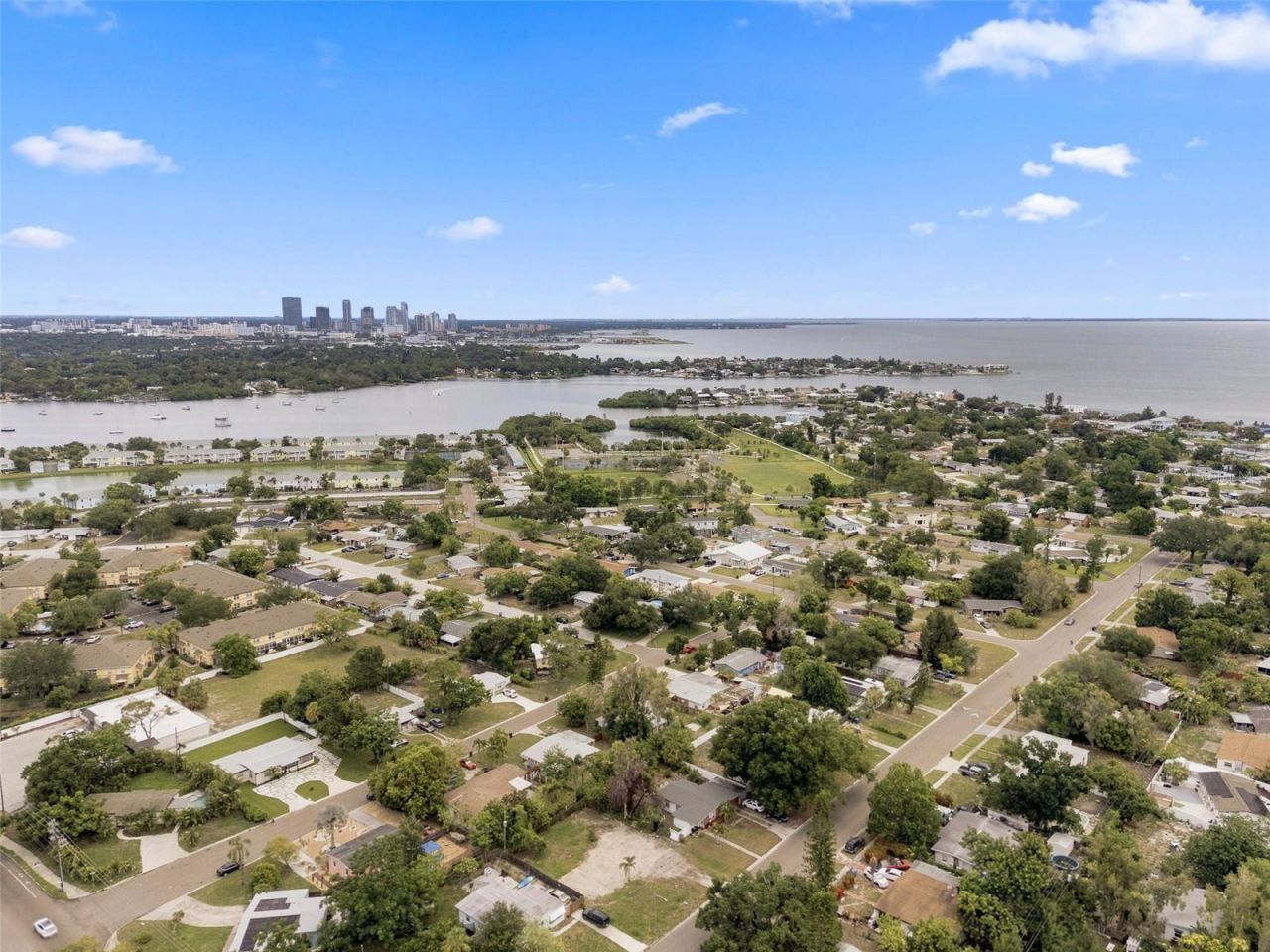 3963 Neptune Drive Se, Saint Petersburg, FL 33705 Photo