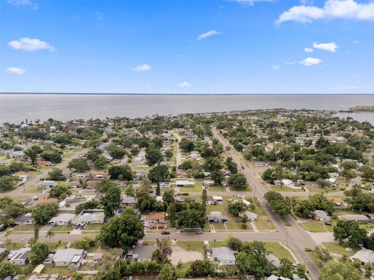 3963 Neptune Drive Se, Saint Petersburg, FL 33705 Photo