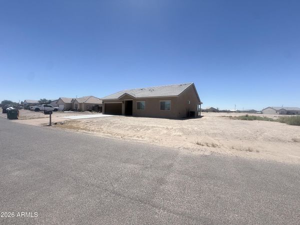 3650 N HOHOKAM Drive, Eloy, AZ 85131