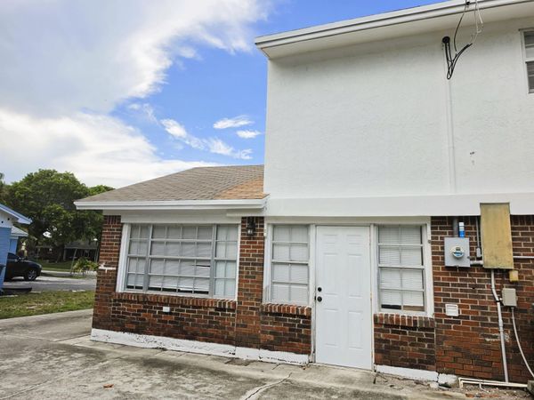 814 Poplar Drive, Unit B, Lake Park, FL 33403