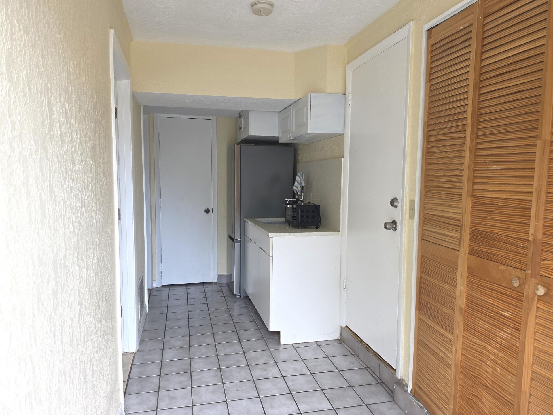 814 Poplar Drive, Unit B, Lake Park, FL 33403 Photo