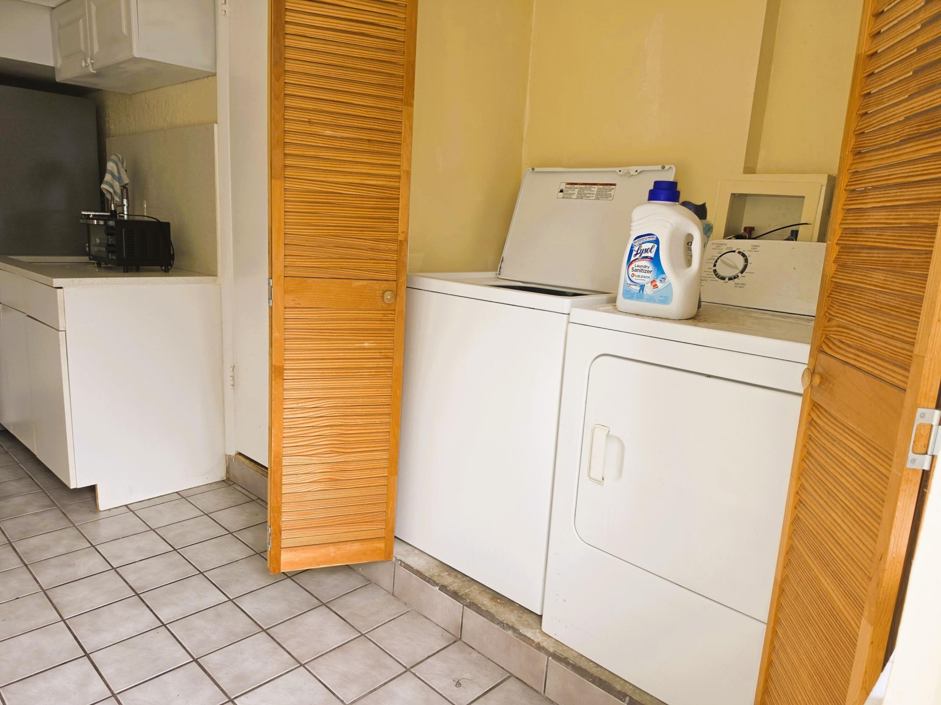 814 Poplar Drive, Unit B, Lake Park, FL 33403 Photo