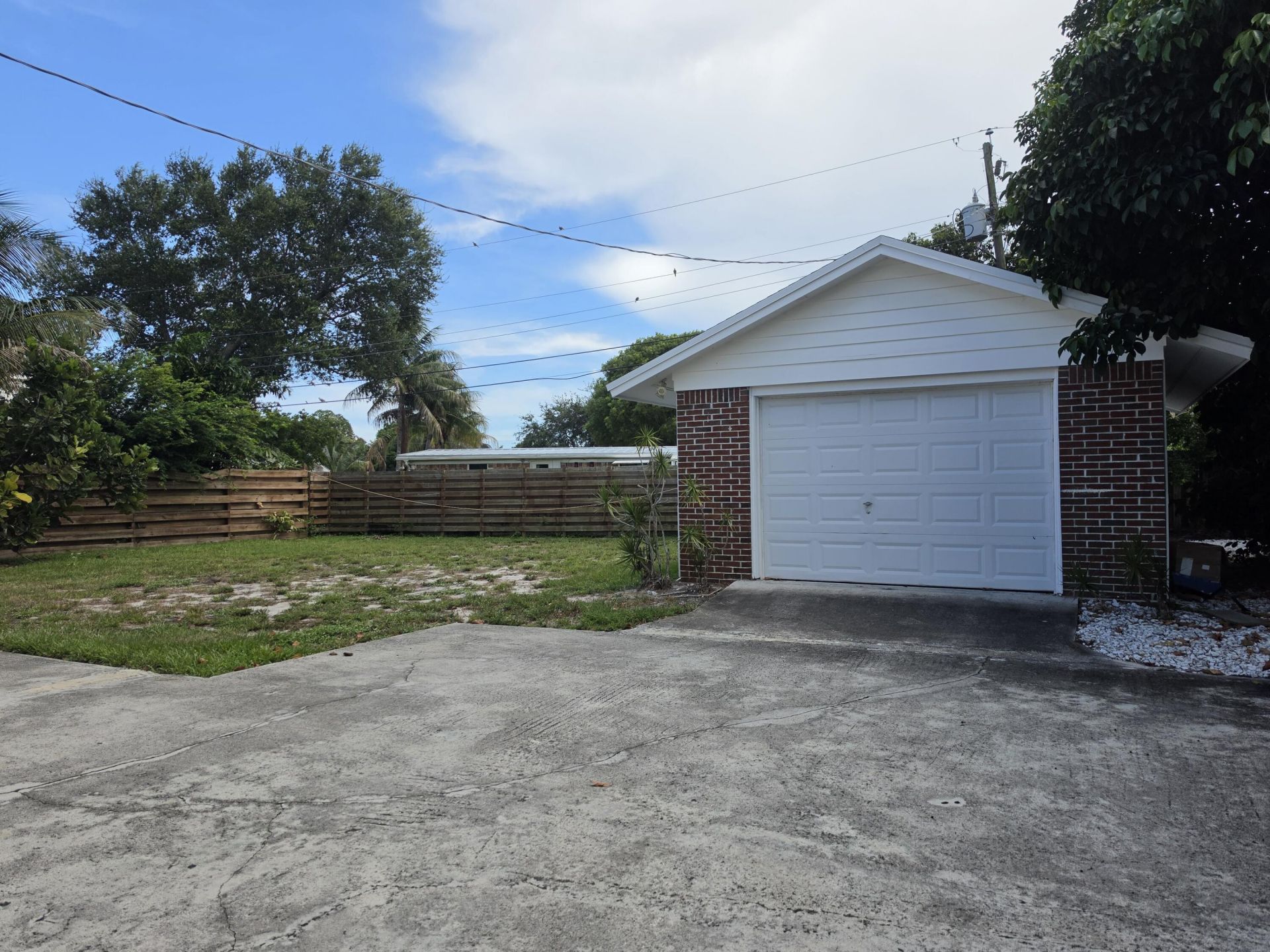 814 Poplar Drive, Unit B, Lake Park, FL 33403 Photo