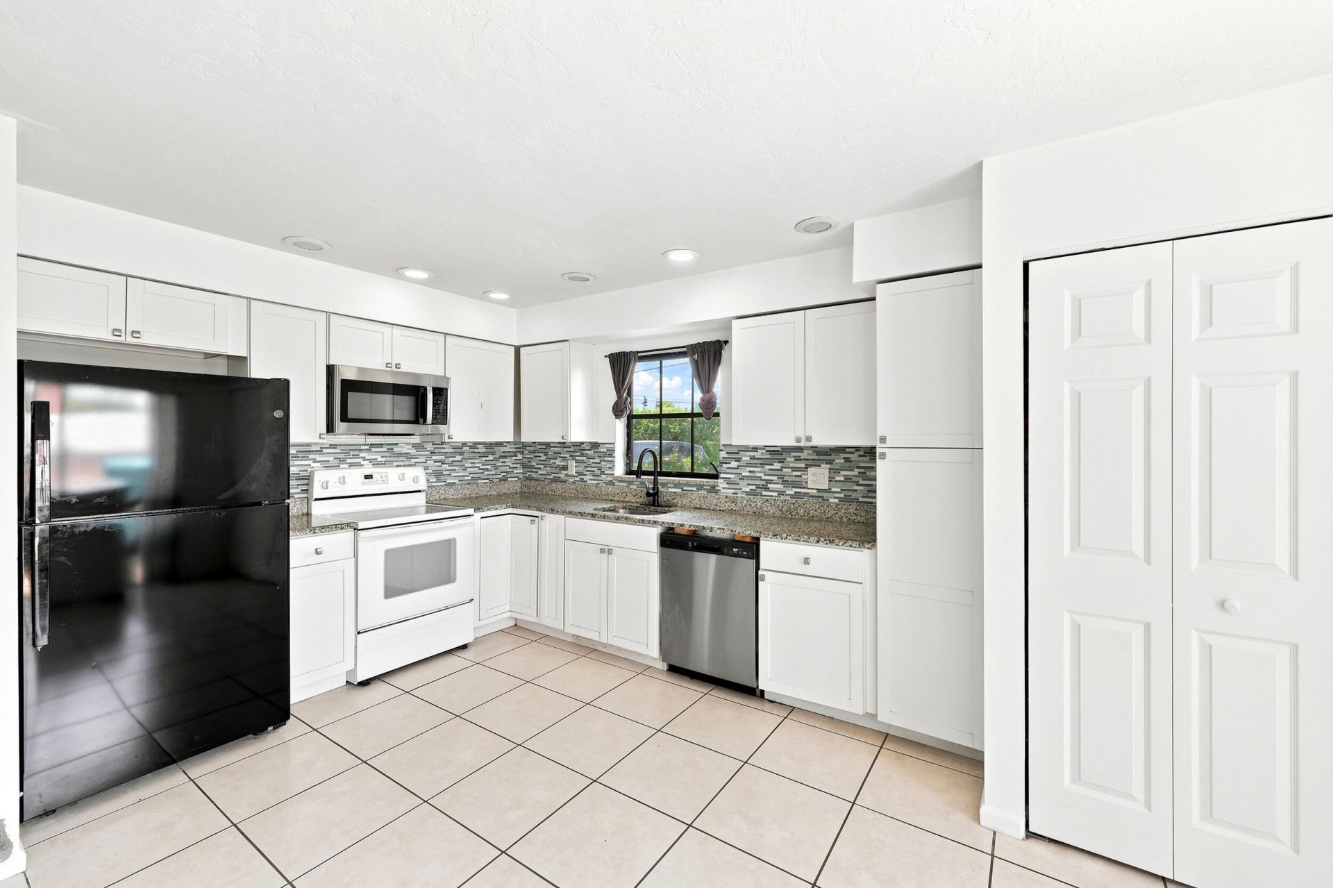 2716 Yale Lane, Boynton Beach, FL 33426 Photo