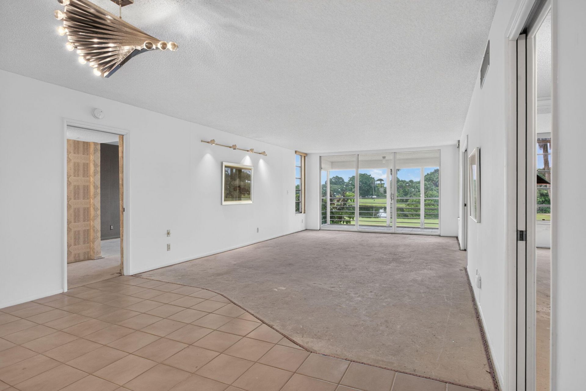 806 Cypress Boulevard, Unit 209, Pompano Beach, FL 33069 Photo