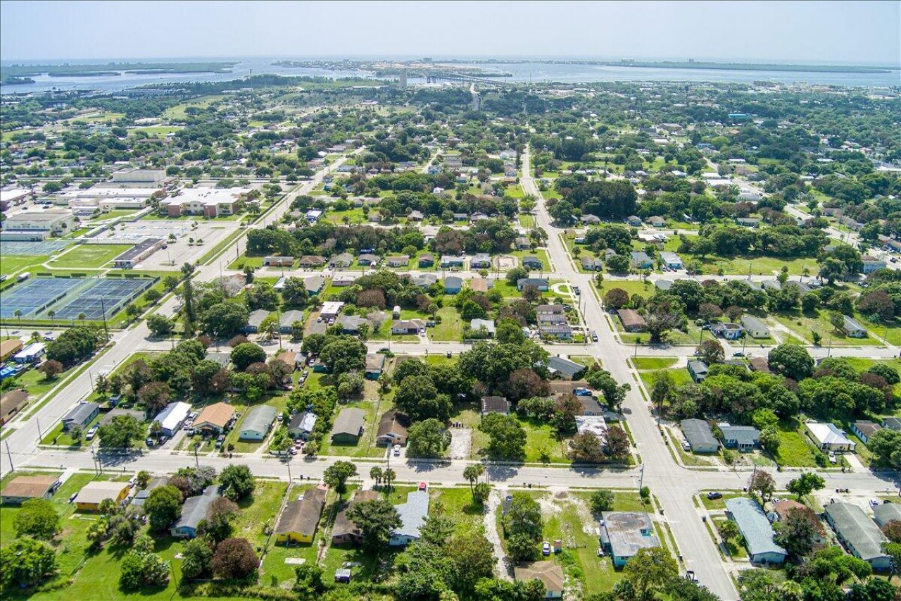 807 N 22nd N Street, Fort Pierce, FL 34950 Photo