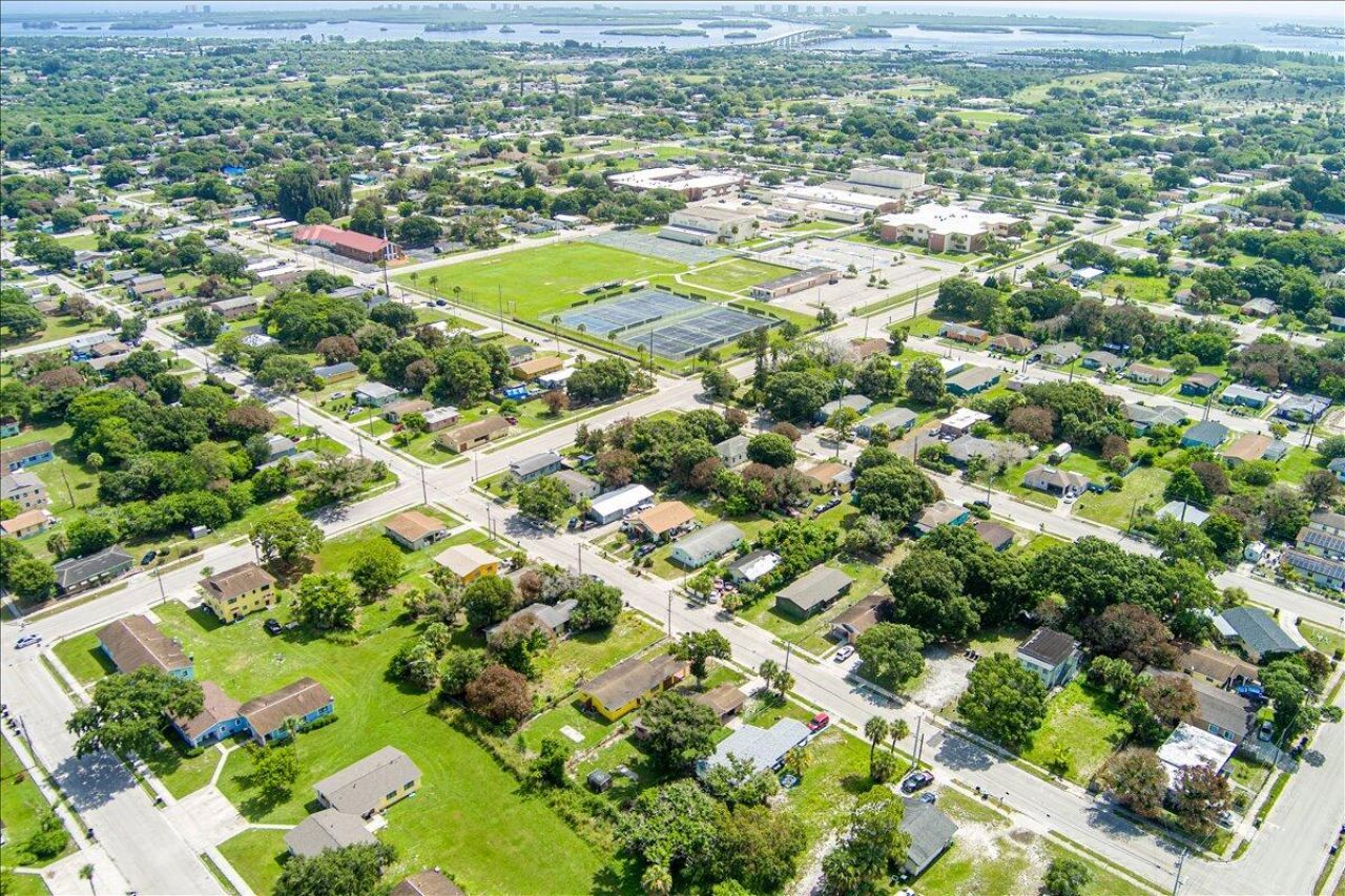 807 N 22nd N Street, Fort Pierce, FL 34950 Photo
