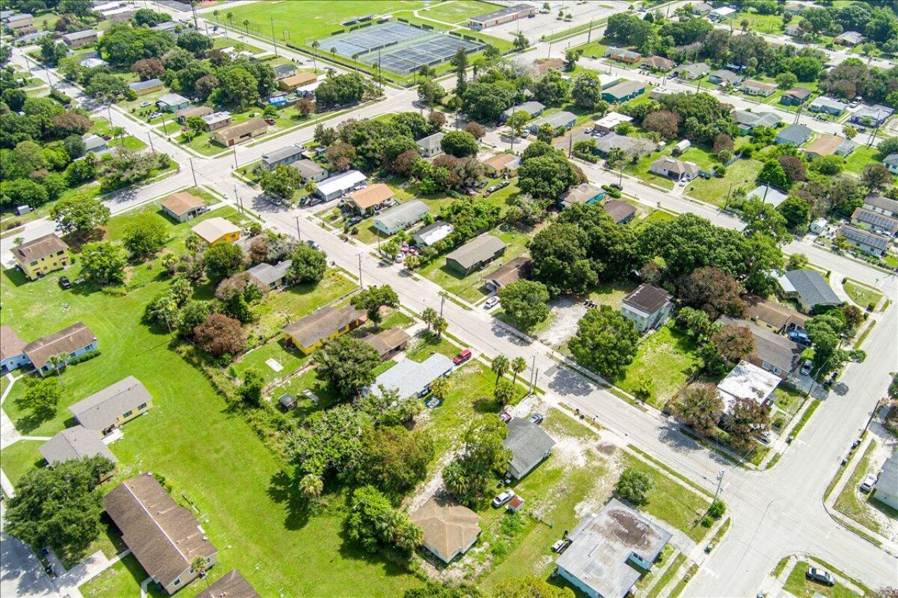 807 N 22nd N Street, Fort Pierce, FL 34950 Photo