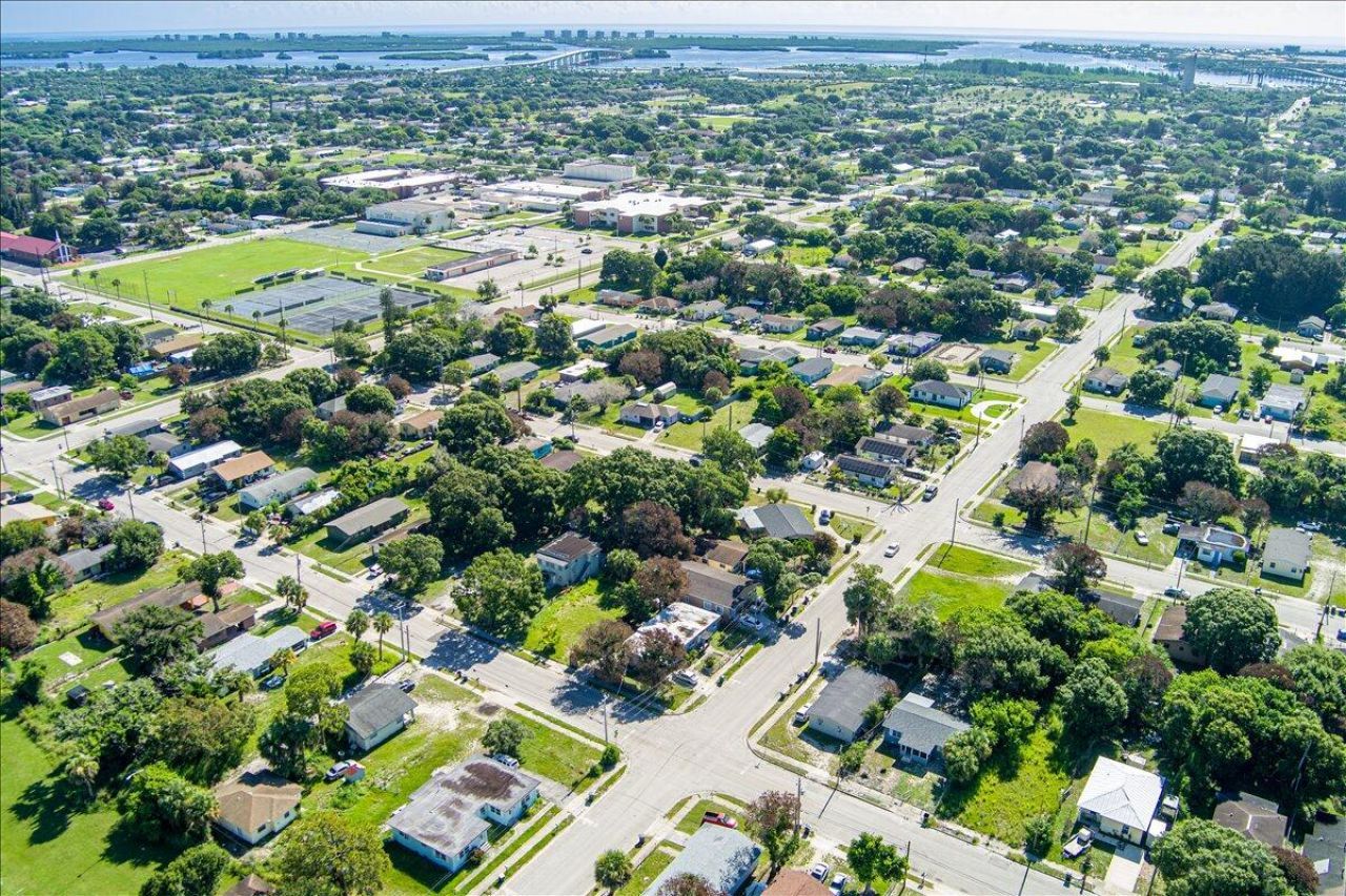 807 N 22nd N Street, Fort Pierce, FL 34950 Photo