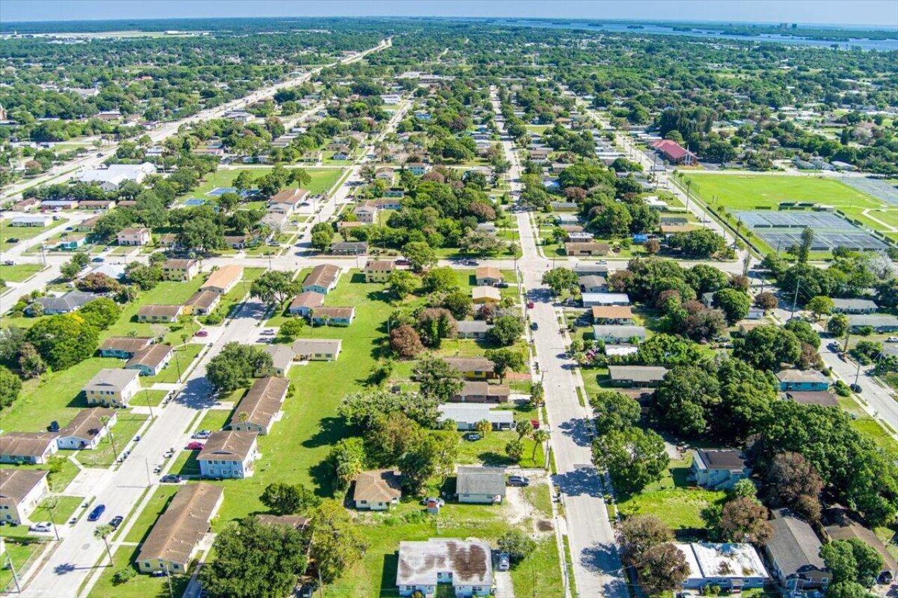 807 N 22nd N Street, Fort Pierce, FL 34950 Photo