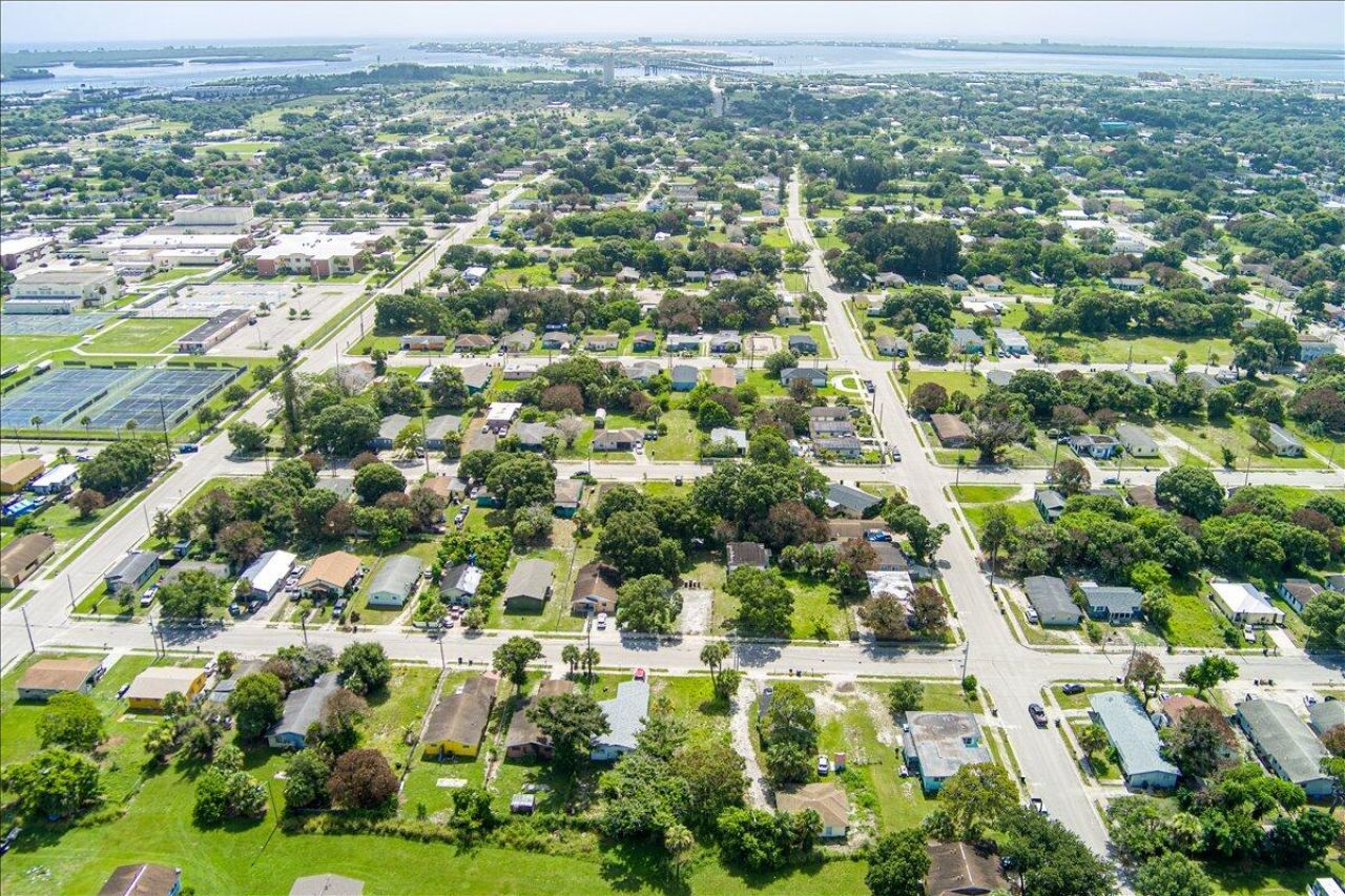 807 N 22nd N Street, Fort Pierce, FL 34950 Photo