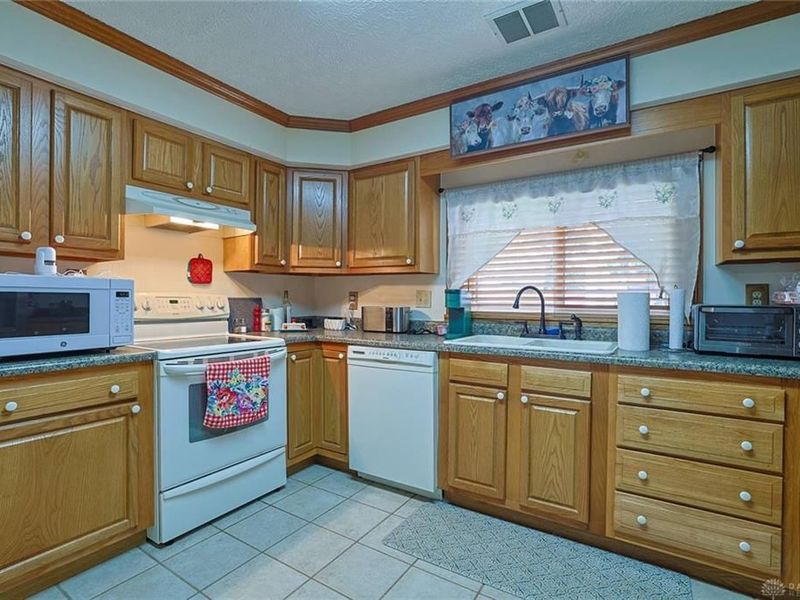 122 Kenec Drive, Middletown, OH 45042 Photo 11