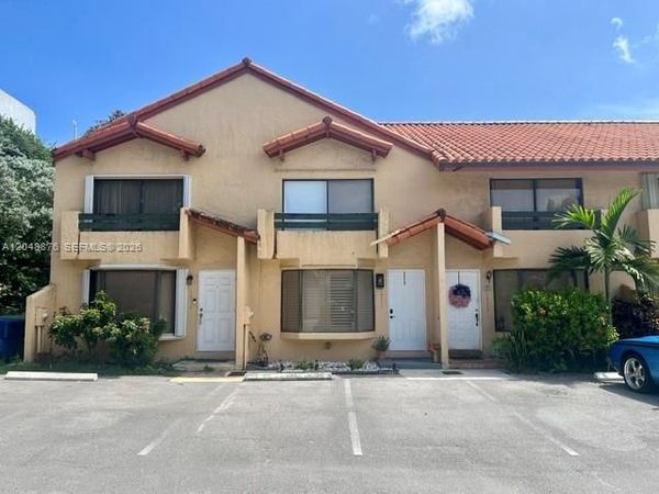 10211 SW 77th Ct , Miami, FL 33156