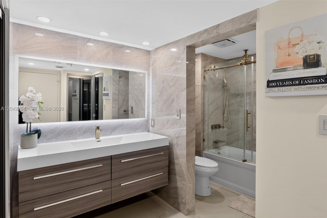 20505 E Country Club Dr, Unit 1739, Aventura, FL 33180 Photo