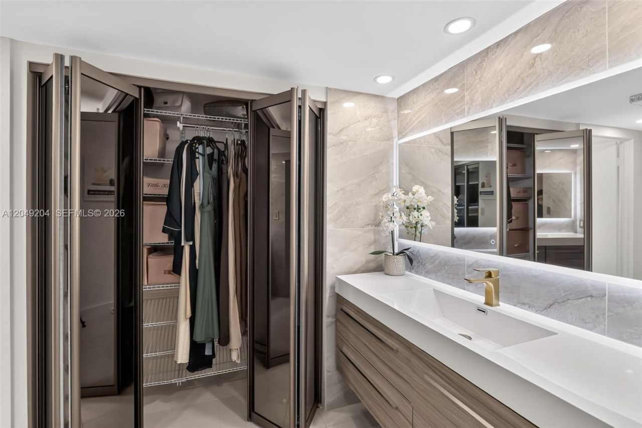 20505 E Country Club Dr, Unit 1739, Aventura, FL 33180 Photo